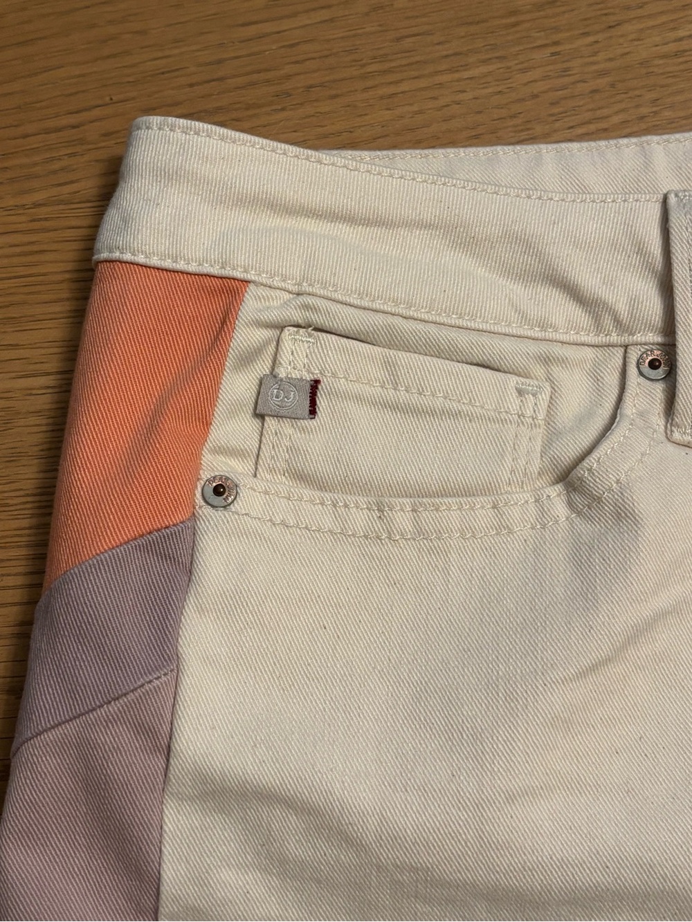 Dear John High Rise Cream Shorts with Color Side Stripes Size 31 Womens - Picture 4 of 10